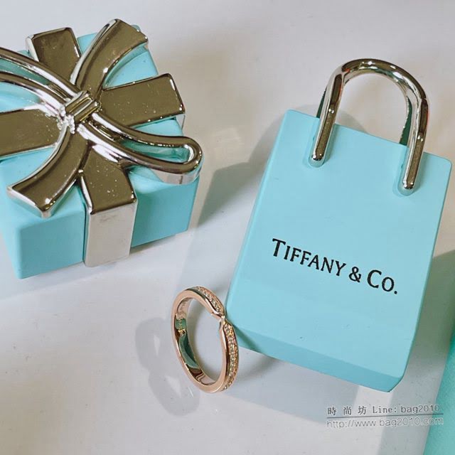 Tiffany純銀飾品 蒂芙尼女士專櫃爆款交叉戒指  zgt1759